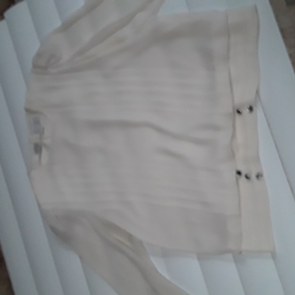 Beautiful Blouse❤ - Picture 7 of 7